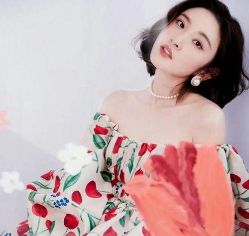 明星八卦最新爆料白鹿,神秘男友身份引网友热议